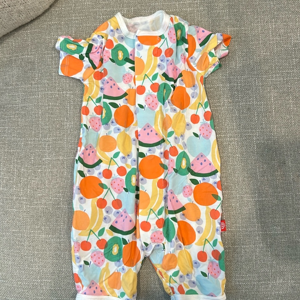 Magnetic Me short sleeve jumper
